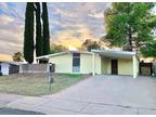 Wonderfully Mantained 3-bedroom 2-bathroom home