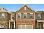 Room for rent in Marietta near I-75 & I-285