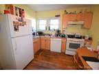Four Bedroom, 2 Bathroom On Two Floors - Hardwo...