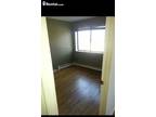 Three Bedroom In Middle Village