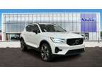 2024 Volvo XC40 Plus Dark Theme