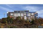 1 Executive Dr #203, Fort Lee, NJ 07024