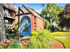 38 N Main St #31, West Hartford, CT 06107