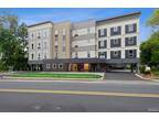 1070 River Rd #206, New Milford, NJ 07646