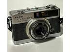 Petri 35mm color fully automatic camera 1:2.8 40mm lens