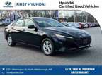 2022 Hyundai Elantra SE