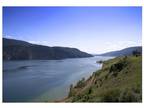 Magnificent view and lake access
