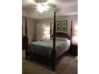 Pennsylvania House Solid Cherry Queen 4-post Bed