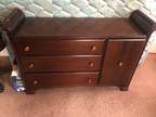 Two piece bedroom mahagony dresser set