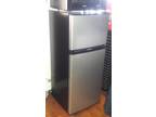 Frigidaire - 4.5 Cu. Ft. Top-Freezer Refrigerator - Silver
