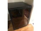 Wine refrigerator
