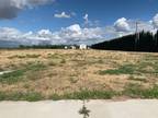 4plus houses plus a big building in almost 4acres