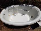 jacuzzi tub, bathtub