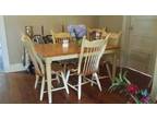 Oak kitchen set with 6 chairs and the leaf to enlarge the table