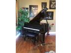 baby grand piano