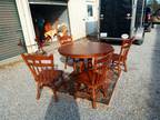 Kitchen table w/ 4 chairs