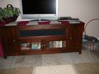 Credenza (couch table).