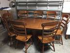 Table & 8 chairs Oak