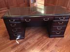 5' Mahogany Desk - like new