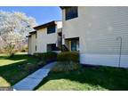 10 E Daisy Ln #B, Mount Laurel, NJ 08054