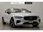 2024 Volvo S60 B5 Core Dark Theme