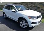 2012 Volkswagen Touareg VR6 Lux