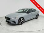 2024 Volvo S60 B5 Plus Dark Theme