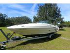Sea Ray 220 Sundeck