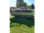 Sun Tracker Bass Buggy 18 DLX