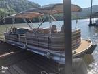 Godfrey Pontoon Sanpan 25 tritoon Boat