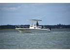 Boston Whaler 240 Dauntless