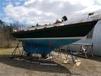Hinckley Sou'wester Sloop - Westerbeke Diesel