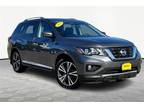 2019 Nissan Pathfinder Platinum