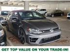 2016 Volkswagen Golf R 4-Door