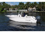 2022 Robalo R242 Explorer