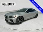 2024 Volvo S60 B5 Plus Dark Theme