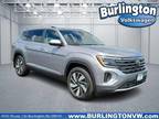 2024 Volkswagen Atlas Silver, new