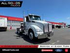 1995 Kenworth T880 Day Cab