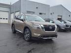 2024 Nissan Pathfinder Platinum 4WD