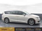 2019 Chrysler Pacifica Limited Front-Wheel Drive Passenger Van