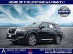2022 Nissan Pathfinder Platinum 2WD