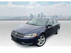 2014 Volkswagen Passat Auto SE w/Sunroof