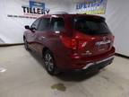 2017 Nissan Pathfinder SL