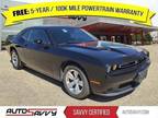 2021 Dodge Challenger SXT 2dr Rear-Wheel Drive Coupe