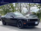 2018 Dodge Challenger SXT 2dr Rear-wheel Drive Coupe