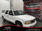 2002 GMC Sonoma Crew Cab SLS 4x4 Crew Cab 4.6 ft. box 122.9 in. WB