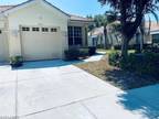 8801 Middlebrook Dr, Fort Myers, FL 33908