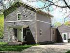 905 Webster St, Iowa City, Ia 52240