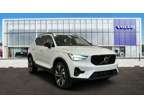2024 Volvo XC40 Ultimate Dark Theme