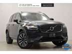 2022 Volvo XC90 T6 Momentum